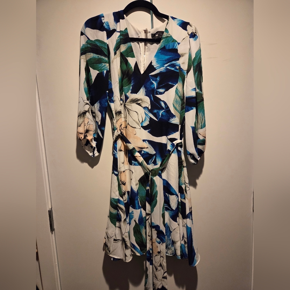 White House Black Market Blue and Green Floral Long Sleeve Dress